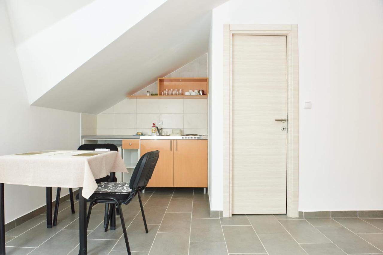 Sakota Family House Apartman Kamanc Kültér fotó