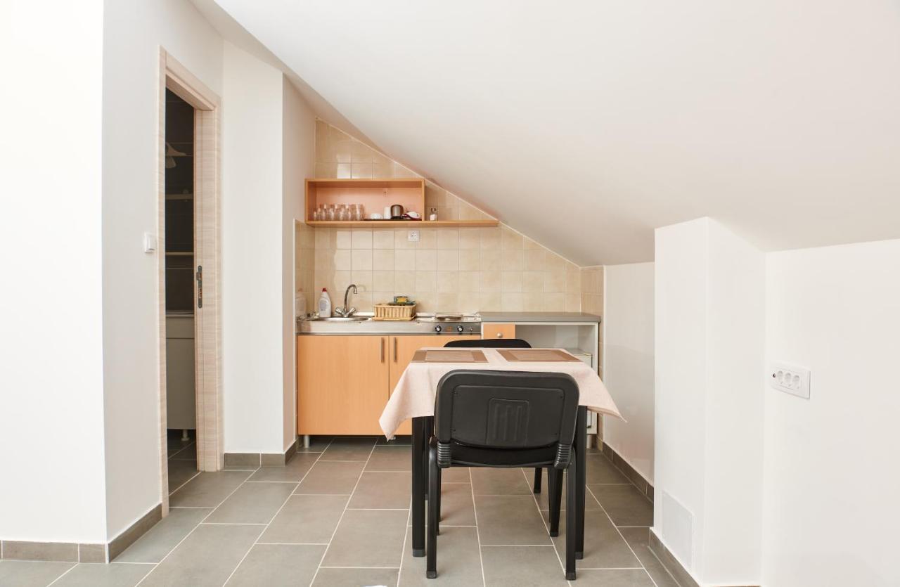 Sakota Family House Apartman Kamanc Kültér fotó